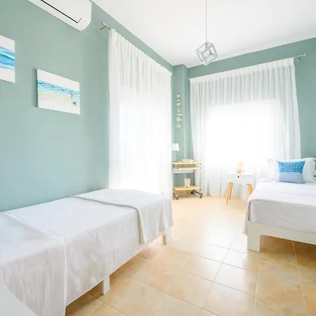 Kastri Treehouse דירה *