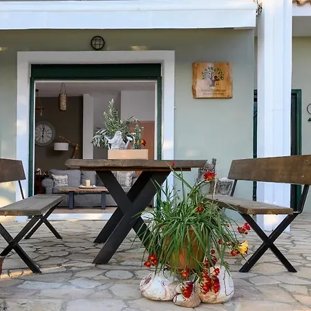 דירה Kastri Treehouse *