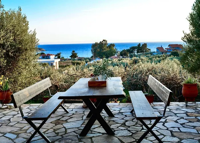 Kastri Treehouse