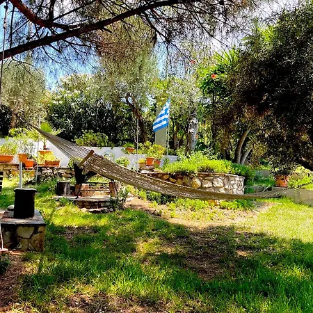 Kastri Treehouse Apartment Nikiti (Sithonia)